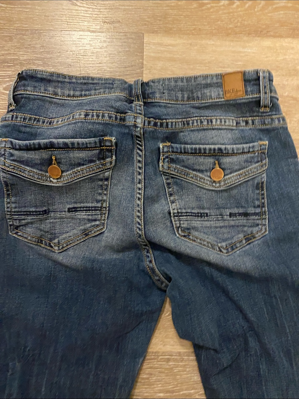 BKE Women's Blue Flare Jeans with Whiskered Fading - Picture 10 of 14